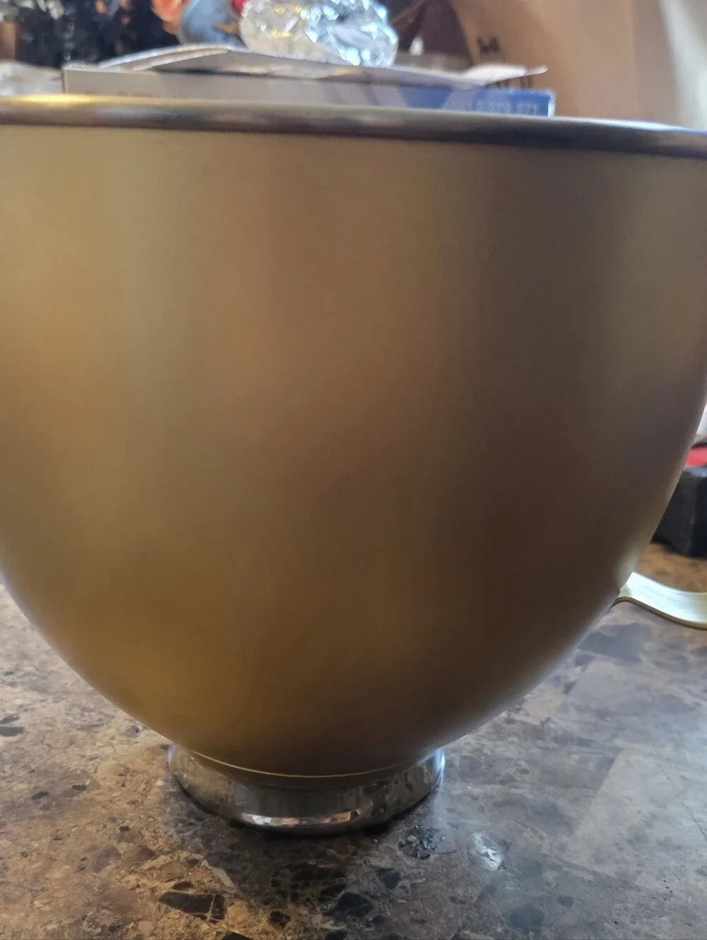 Pre-owned GREAT Condition KitchenAid 5qt Tilt Head Gold Mixing Bowl